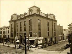 Exhibit Traces the History of State Street