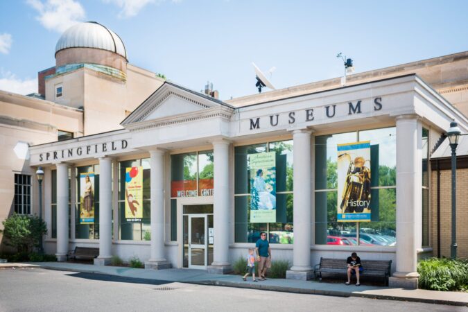 The main entrance of the Springfield Museums.