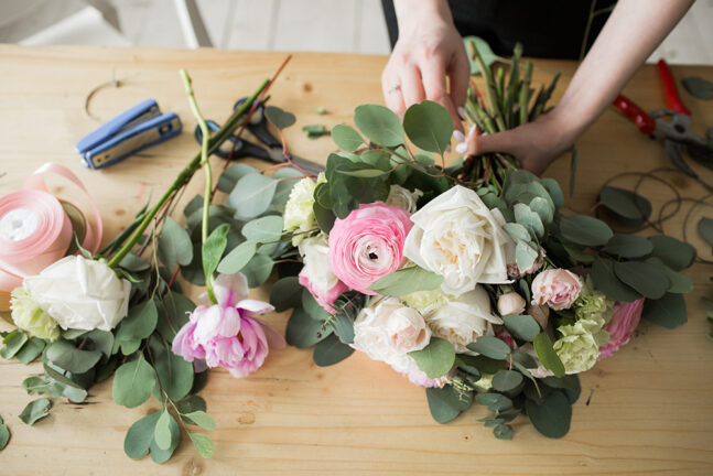 Building a bouquet of flowers