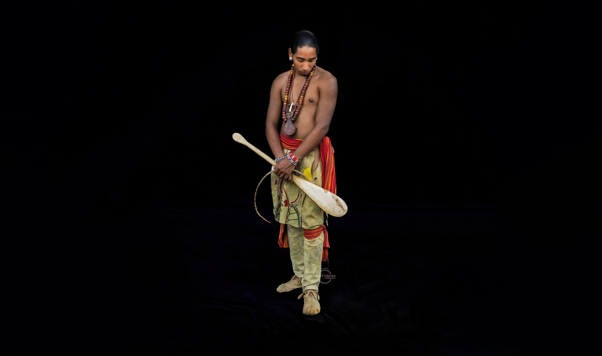 Man in traditional Nipmuc Native American dress