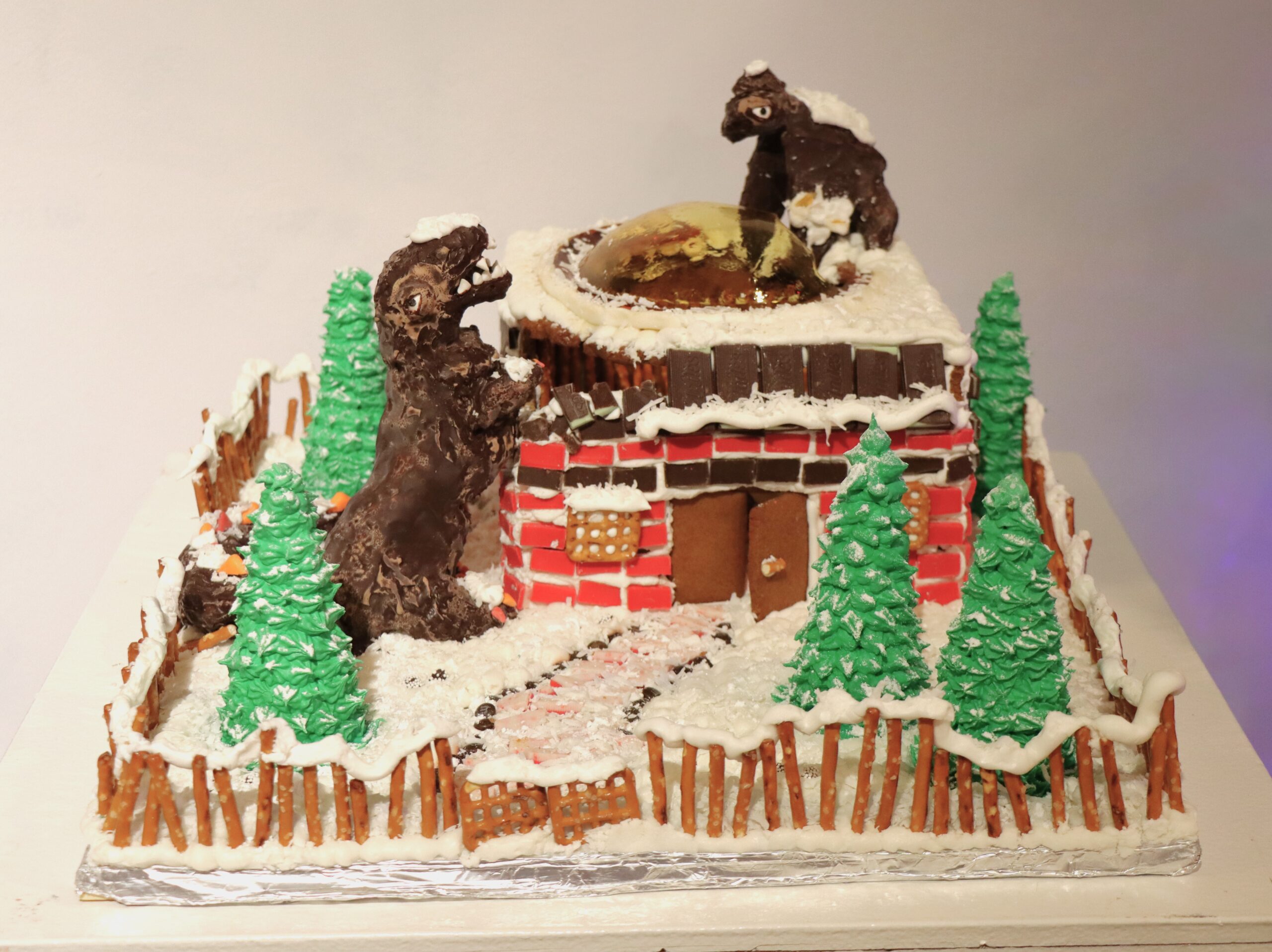 Cretaceous Confections gingerbread display by Nina, Autumn & Genesis -- Pathfinder Tech